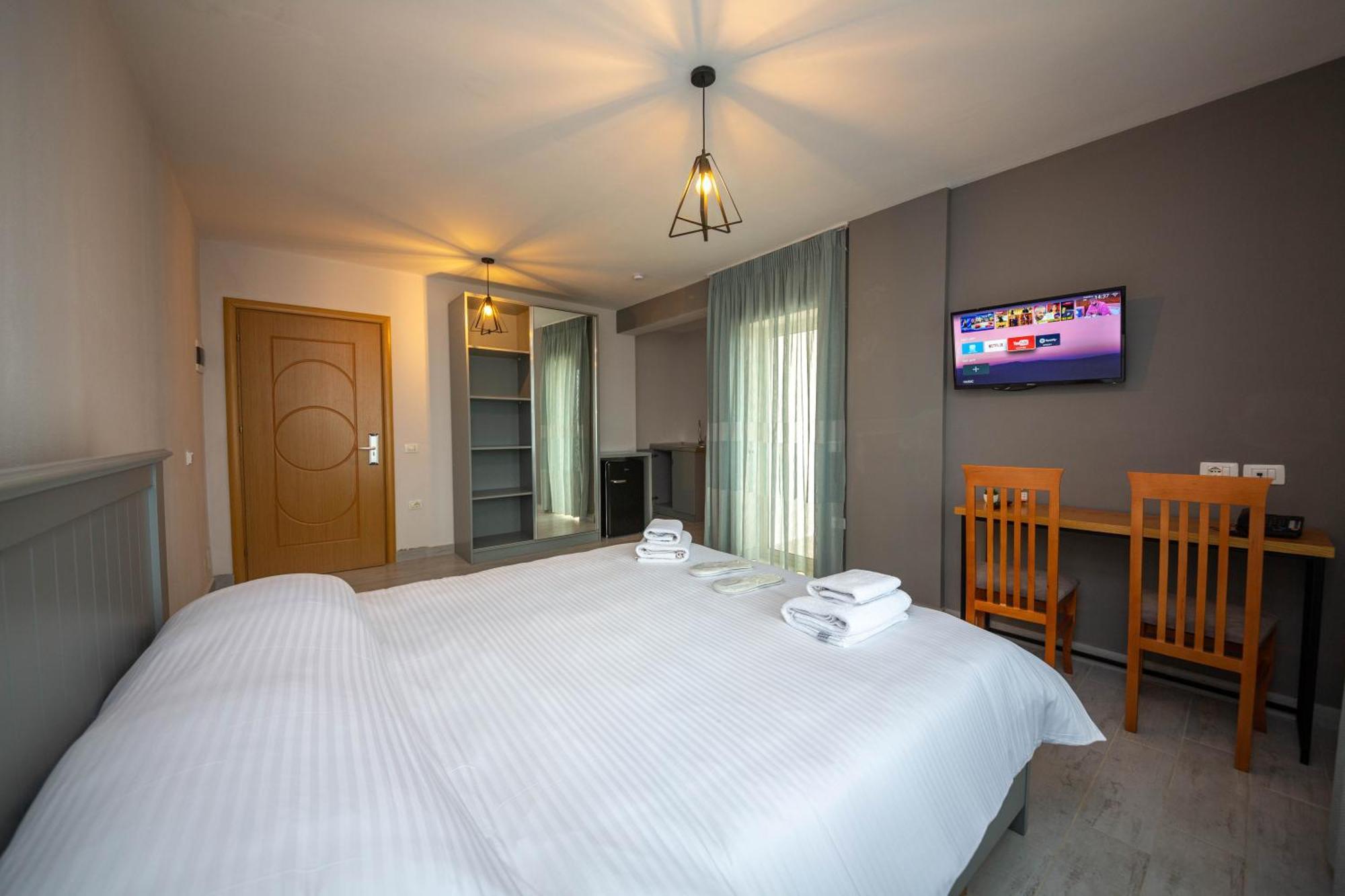 Aerial Hotel & Spa Vlore Bagian luar foto