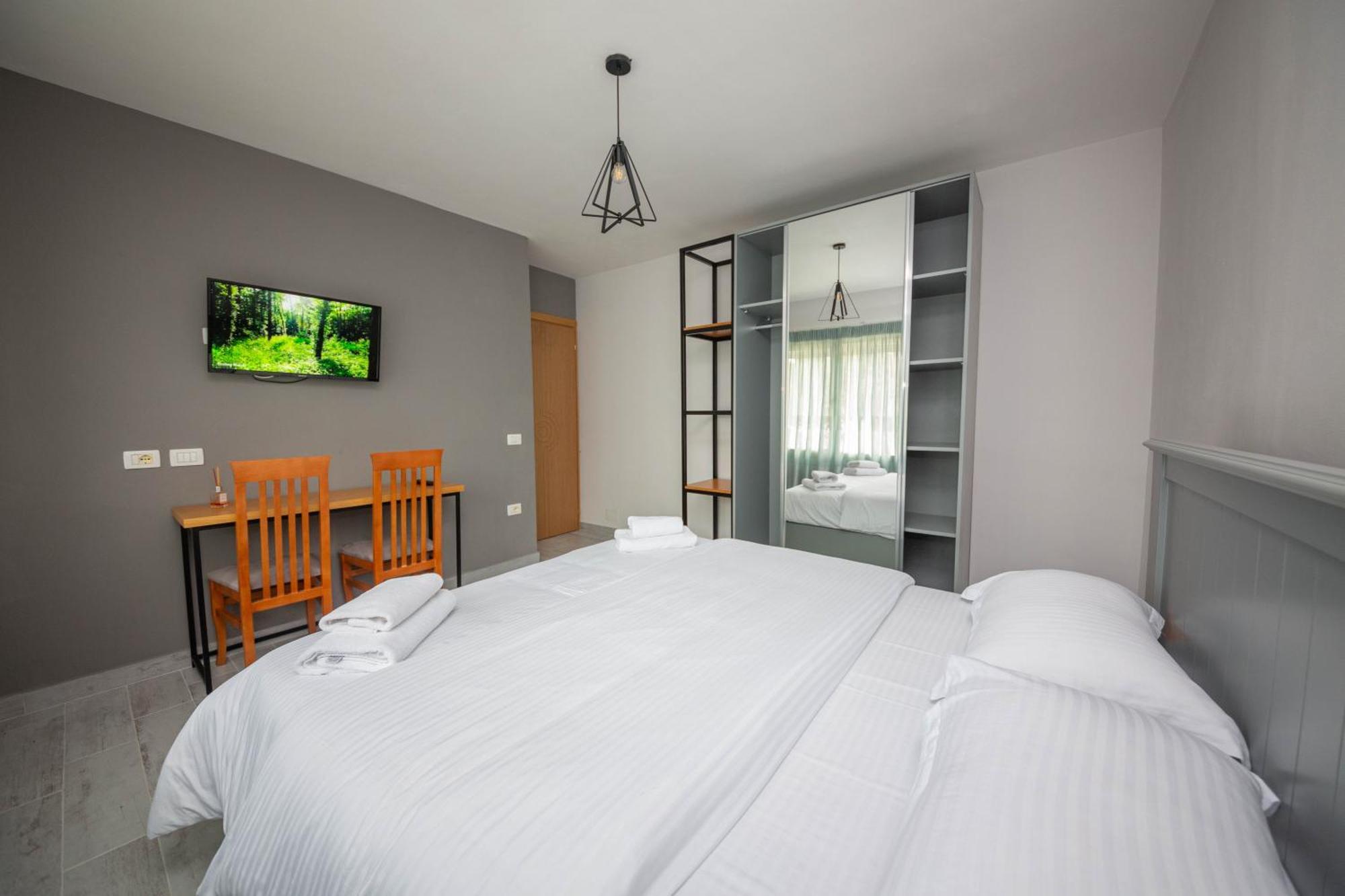 Aerial Hotel & Spa Vlore Bagian luar foto