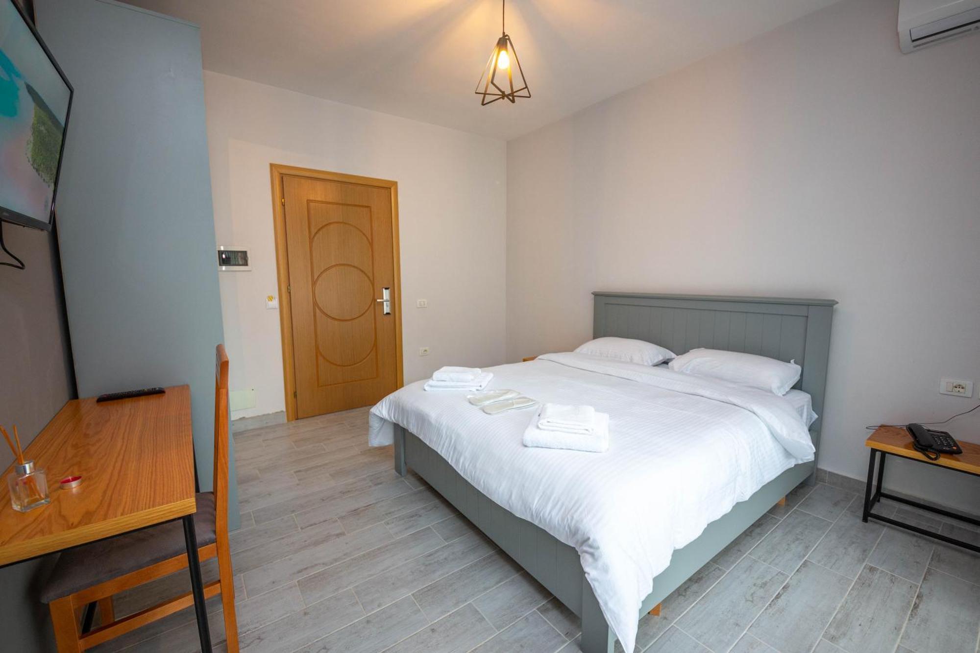 Aerial Hotel & Spa Vlore Bagian luar foto
